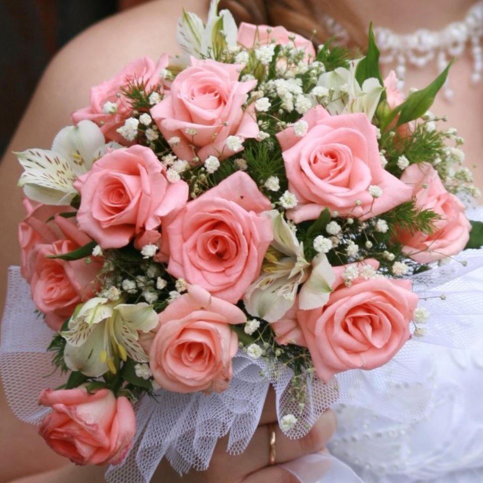 Букет невесты розовые розы